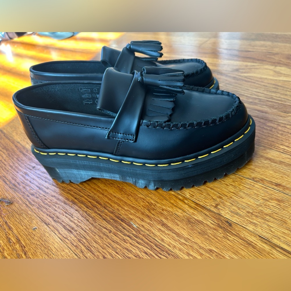Dr. Martens Black Loafers - Women’s 7 - Picture 4 of 8